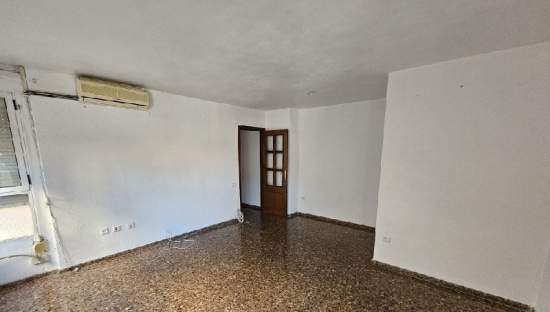 Piso en C Jacomart, Valencia
