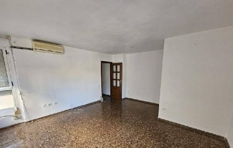 Piso en C Jacomart, Valencia