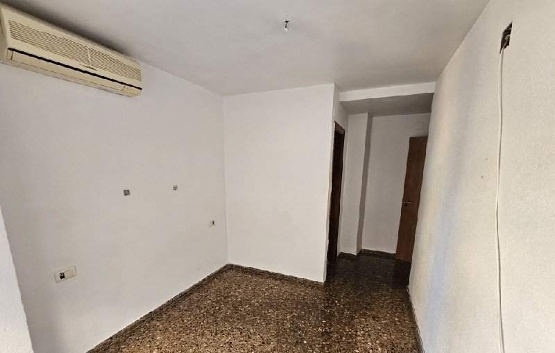 Piso en C Jacomart, Valencia