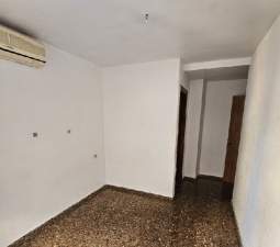 Piso en C Jacomart, Valencia