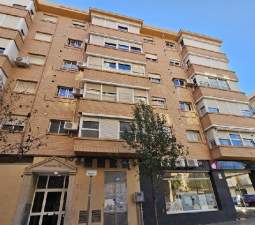 Piso en C Jacomart, Valencia