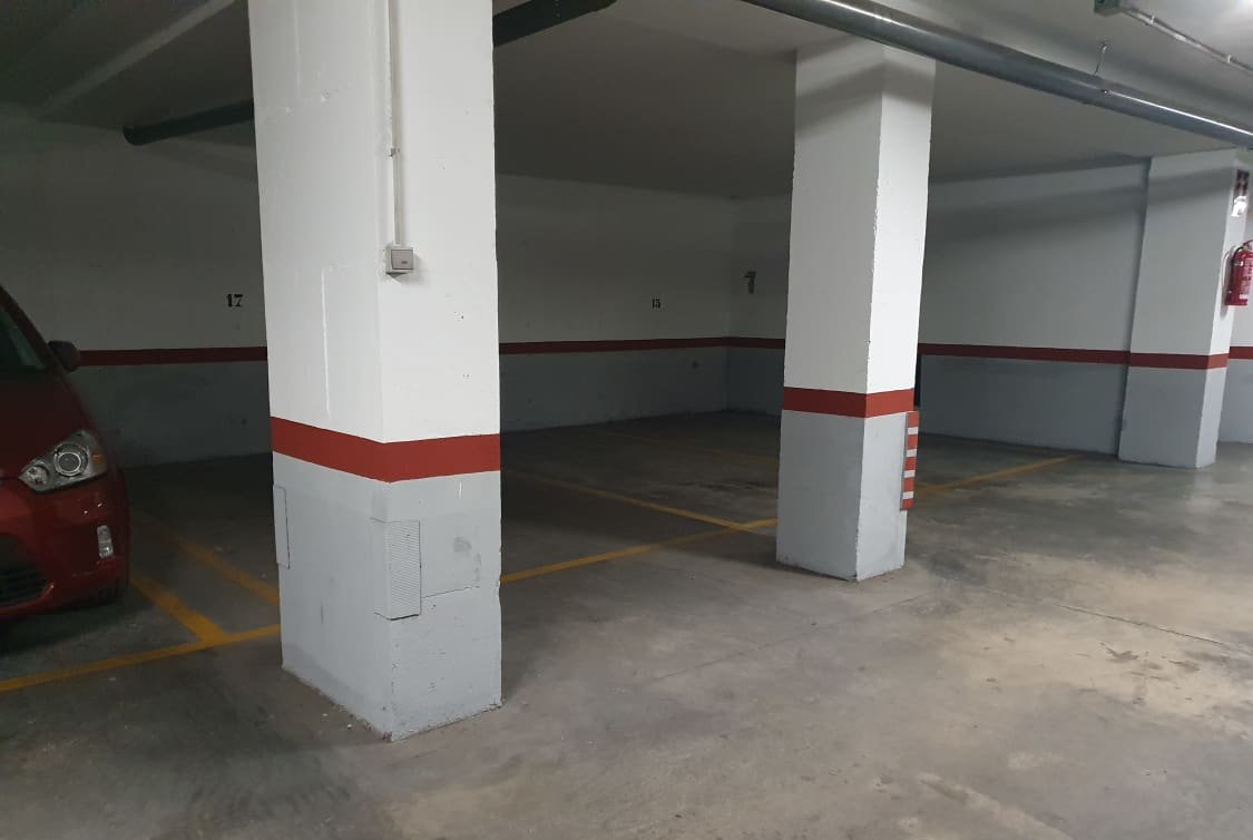 Garaje en venta  en Avenida Alacant Silla Valencia