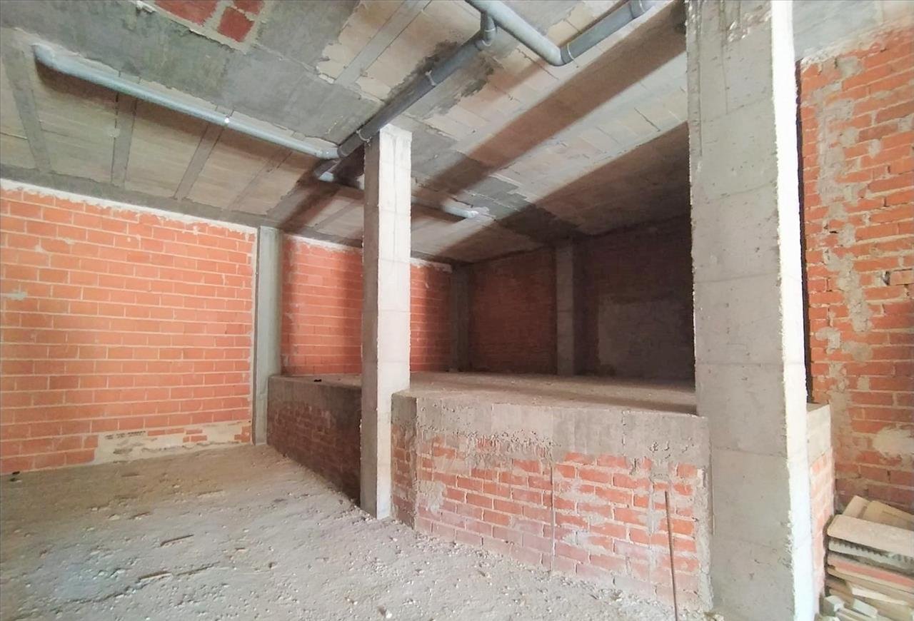 Local comercial en venta en cav reyes espaa en Murcia por 109000 con 177m en condiciones de restauracin