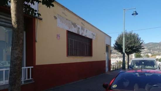 Nave Aislada en venta en Avenida Elx Alcoy Alicante