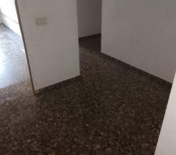 Local comercial en venta en chermanos bou Castellón de la PlanaCastelló de la Plana por 80.000 con 88m en condiciones de restauración