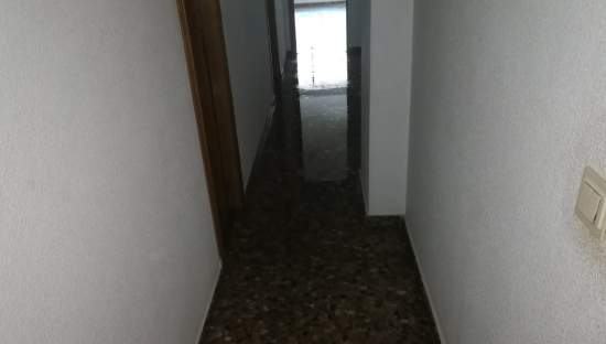 Local comercial en venta en chermanos bou Castellón de la PlanaCastelló de la Plana por 80.000 con 88m en condiciones de restauración