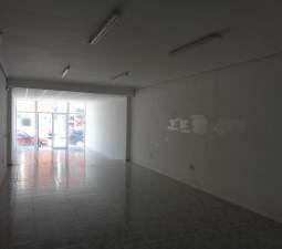 Local comercial en C Esperanto