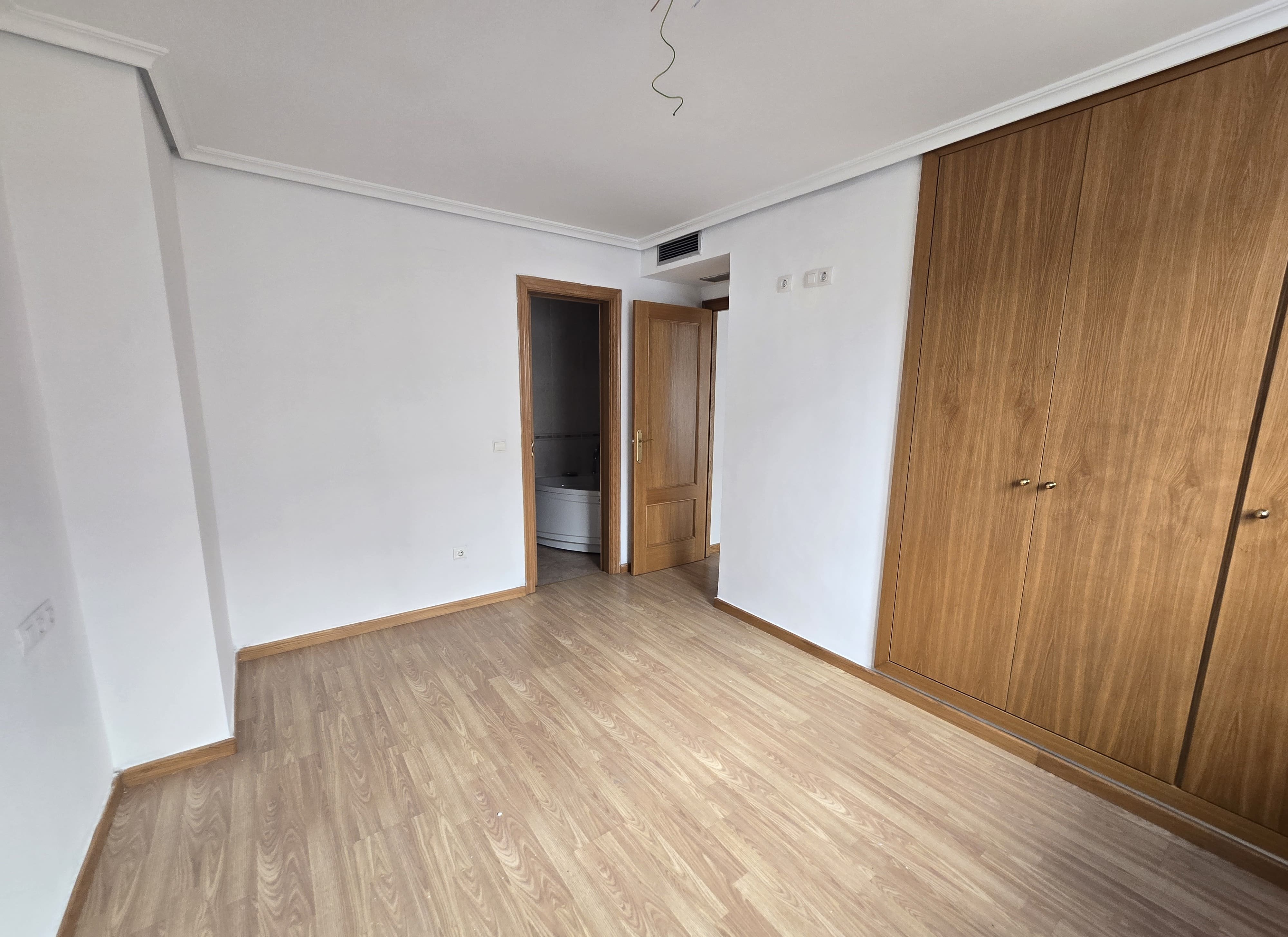 Piso en venta en Chirivella, Valencia