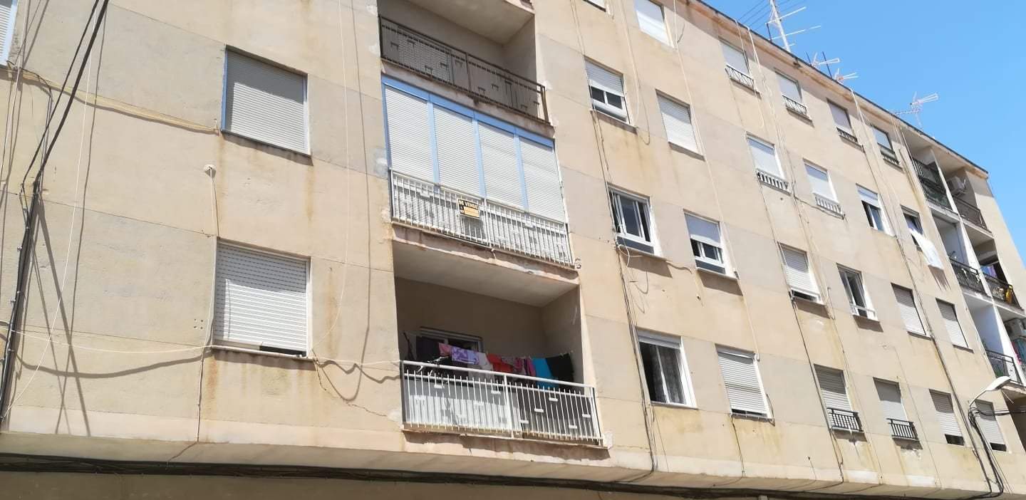 Piso en venta  en Calle Guzman El Bueno Novelda Alicante