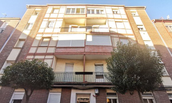 Piso en venta  en Calle Real, Yecla, Murcia