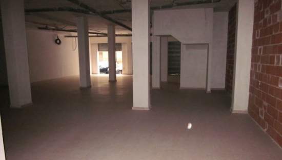 Se vende local comercial en ccapita gaspar ortiz ElcheElx por 192000 con 314m en condiciones de restauracin