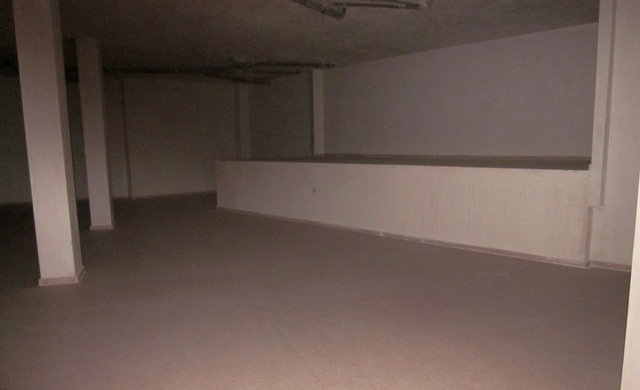 Se vende local comercial en ccapita gaspar ortiz ElcheElx por 192000 con 314m en condiciones de restauracin