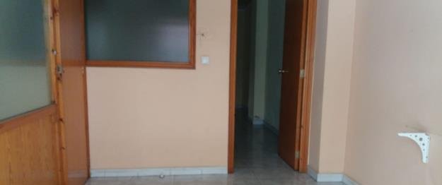 Se vende local comercial en ccapita gaspar ortiz ElcheElx por 192000 con 314m en condiciones de restauracin
