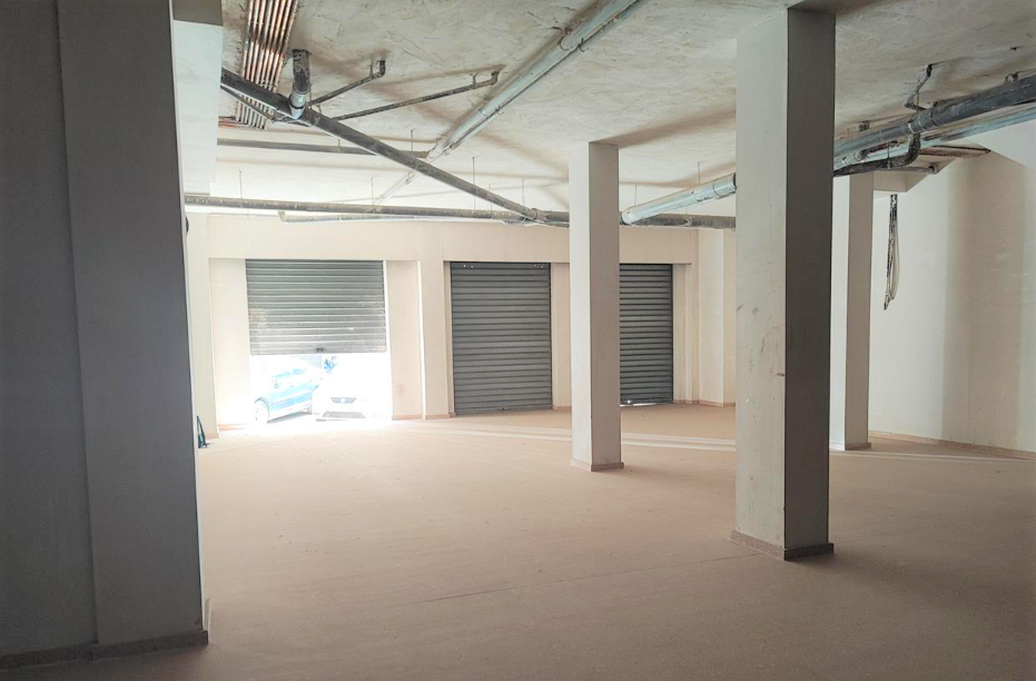 Se vende local comercial en ccapita gaspar ortiz ElcheElx por 192000 con 314m en condiciones de restauracin