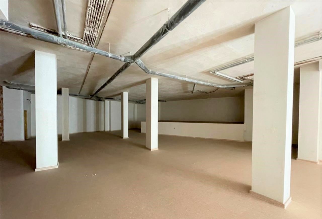 Se vende local comercial en ccapita gaspar ortiz ElcheElx por 192000 con 314m en condiciones de restauracin