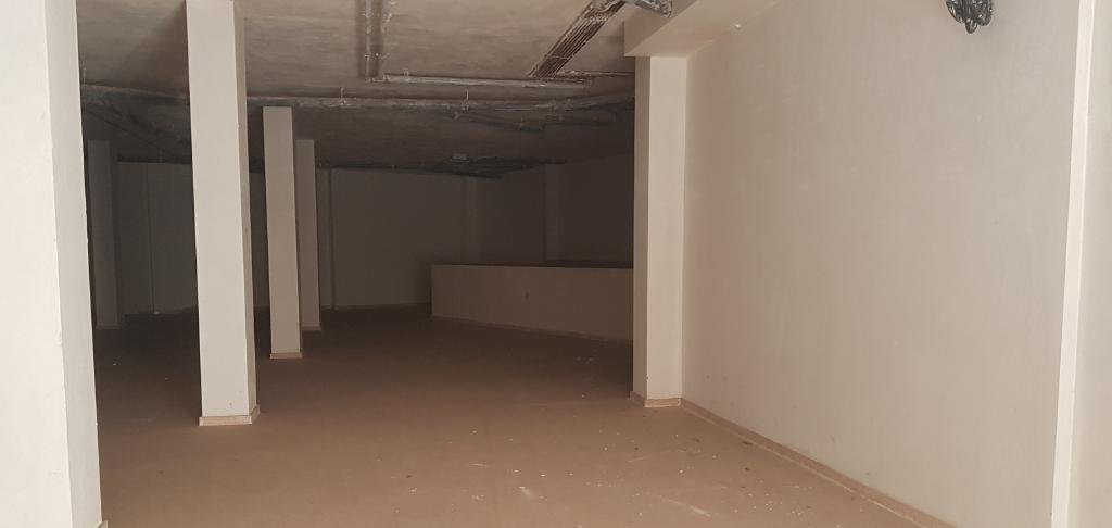 Se vende local comercial en ccapita gaspar ortiz ElcheElx por 192000 con 314m en condiciones de restauracin