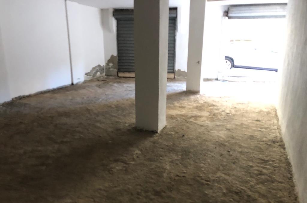 Descubre local comercial en calle maetro quislant Santa Pola por 68000 de 265m