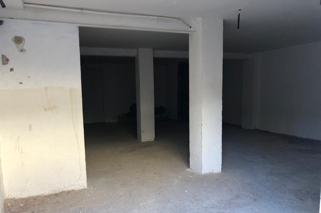 Descubre local comercial en calle maetro quislant Santa Pola por 68000 de 265m