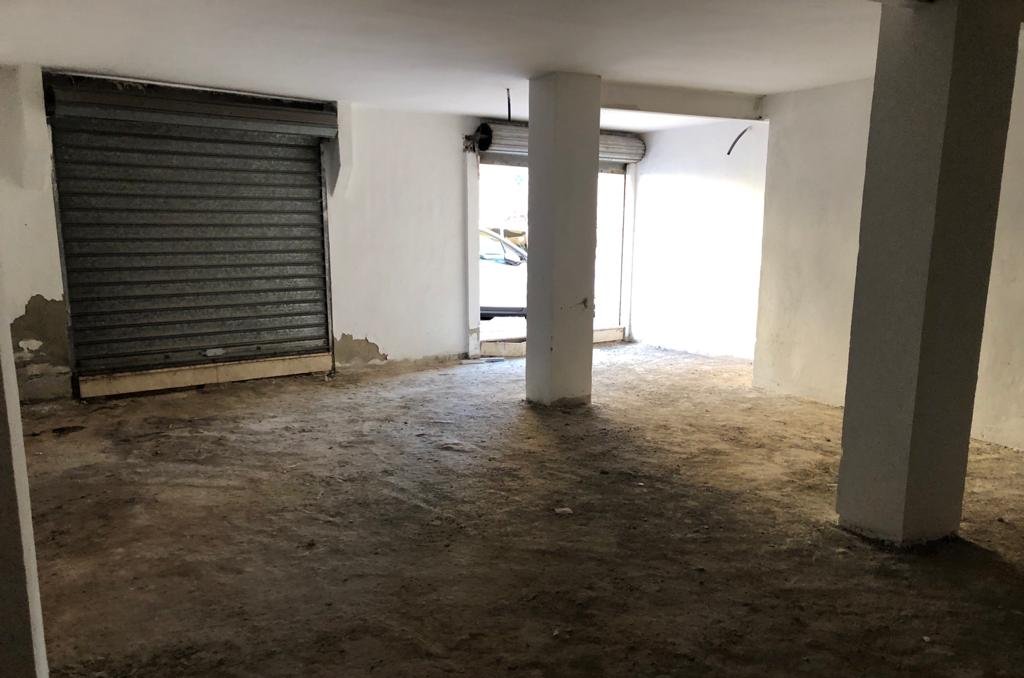 Descubre local comercial en calle maetro quislant Santa Pola por 68000 de 265m