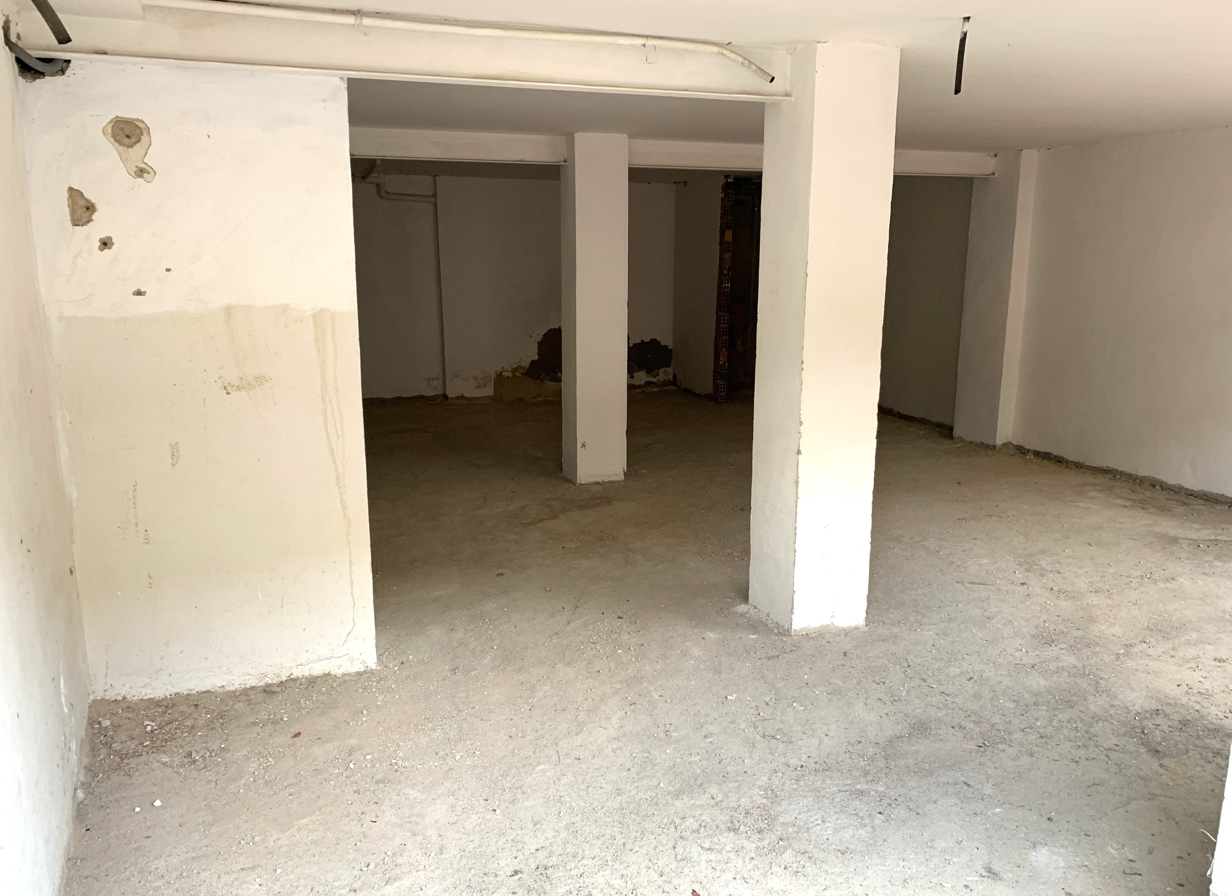 Descubre local comercial en calle maetro quislant Santa Pola por 68000 de 265m