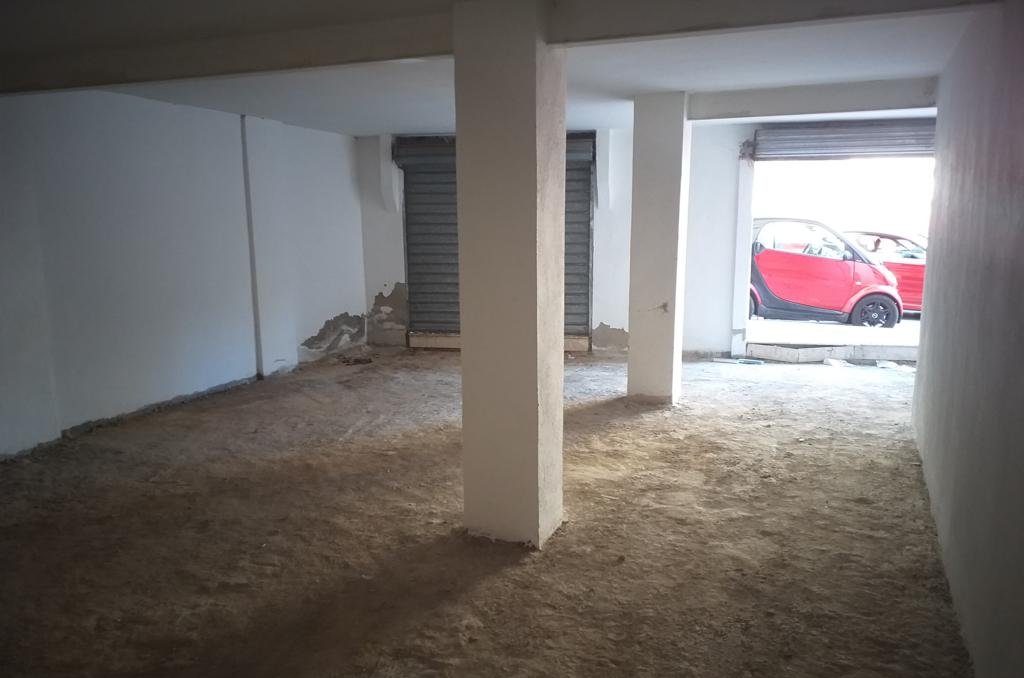 Descubre local comercial en calle maetro quislant Santa Pola por 68000 de 265m