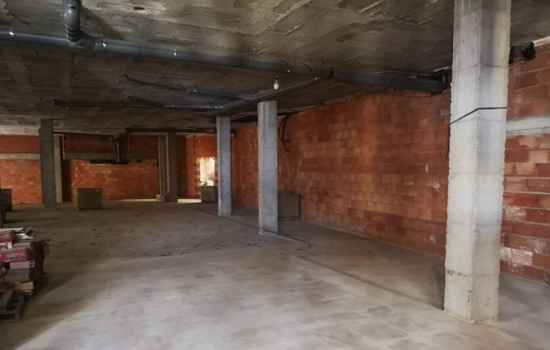 Se oferta local comercial en cramon y cajal 1 Villena por 378000 de 485m en condiciones de restauracin