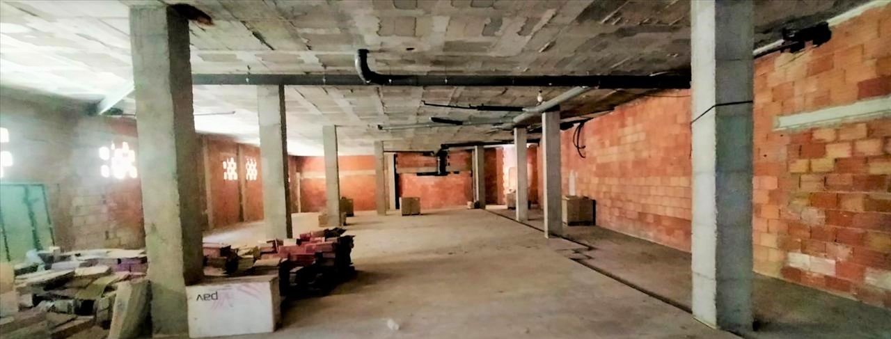 Se oferta local comercial en cramon y cajal 1 Villena por 378000 de 485m en condiciones de restauracin