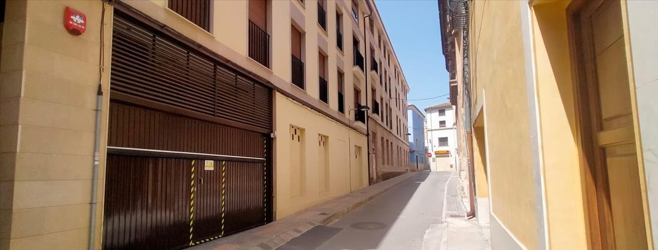 Se oferta local comercial en cramon y cajal 1 Villena por 378000 de 485m en condiciones de restauracin