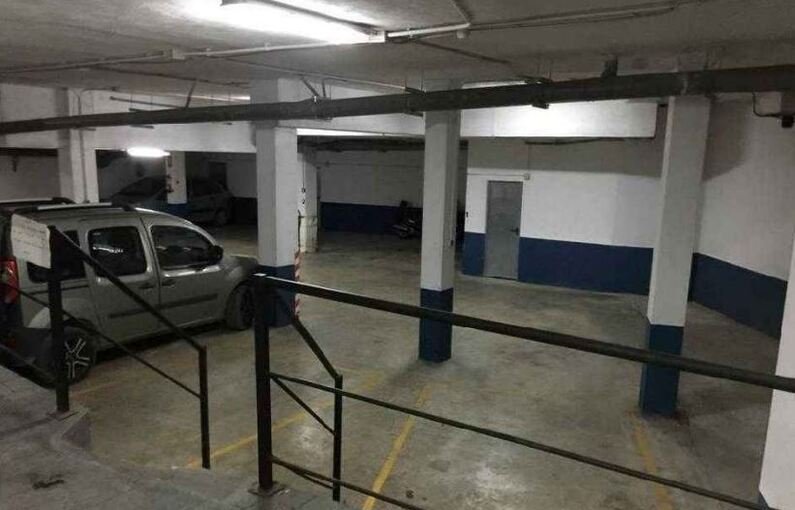Garaje en venta en Calle Doctor Bernat Chiva Valencia