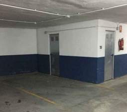 Garaje en venta en Calle Doctor Bernat Chiva Valencia
