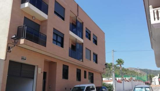 Garaje en venta  en Calle Miguel De Cervantes Faura Valencia