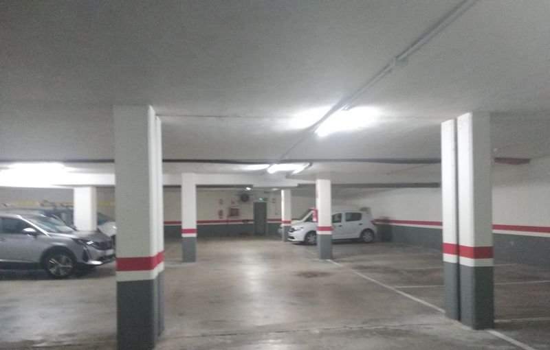Garaje en venta por 7400 con 28m en planta -2 en calle juan pablo ii ed work centre Castelln de la PlanaCastell de la Plana