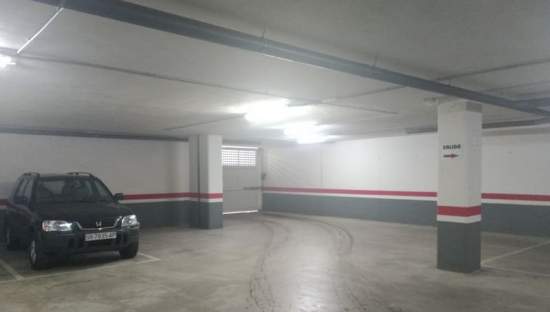 Garaje en venta por 7400 con 28m en planta -2 en calle juan pablo ii ed work centre Castelln de la PlanaCastell de la Plana