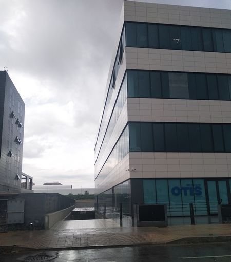 Garaje en venta por 7400 con 28m en planta -2 en calle juan pablo ii ed work centre Castelln de la PlanaCastell de la Plana