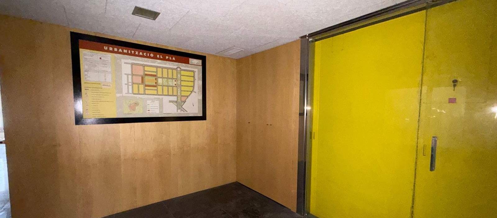 Local en venta en Algemesí, Valencia