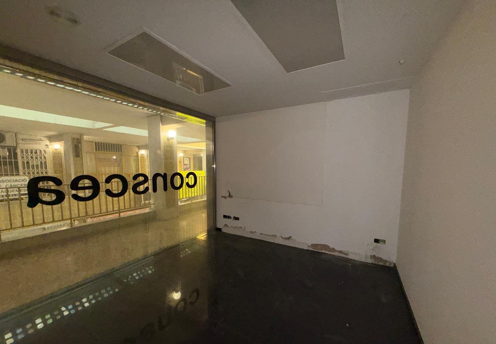 Local en venta en Algemesí, Valencia