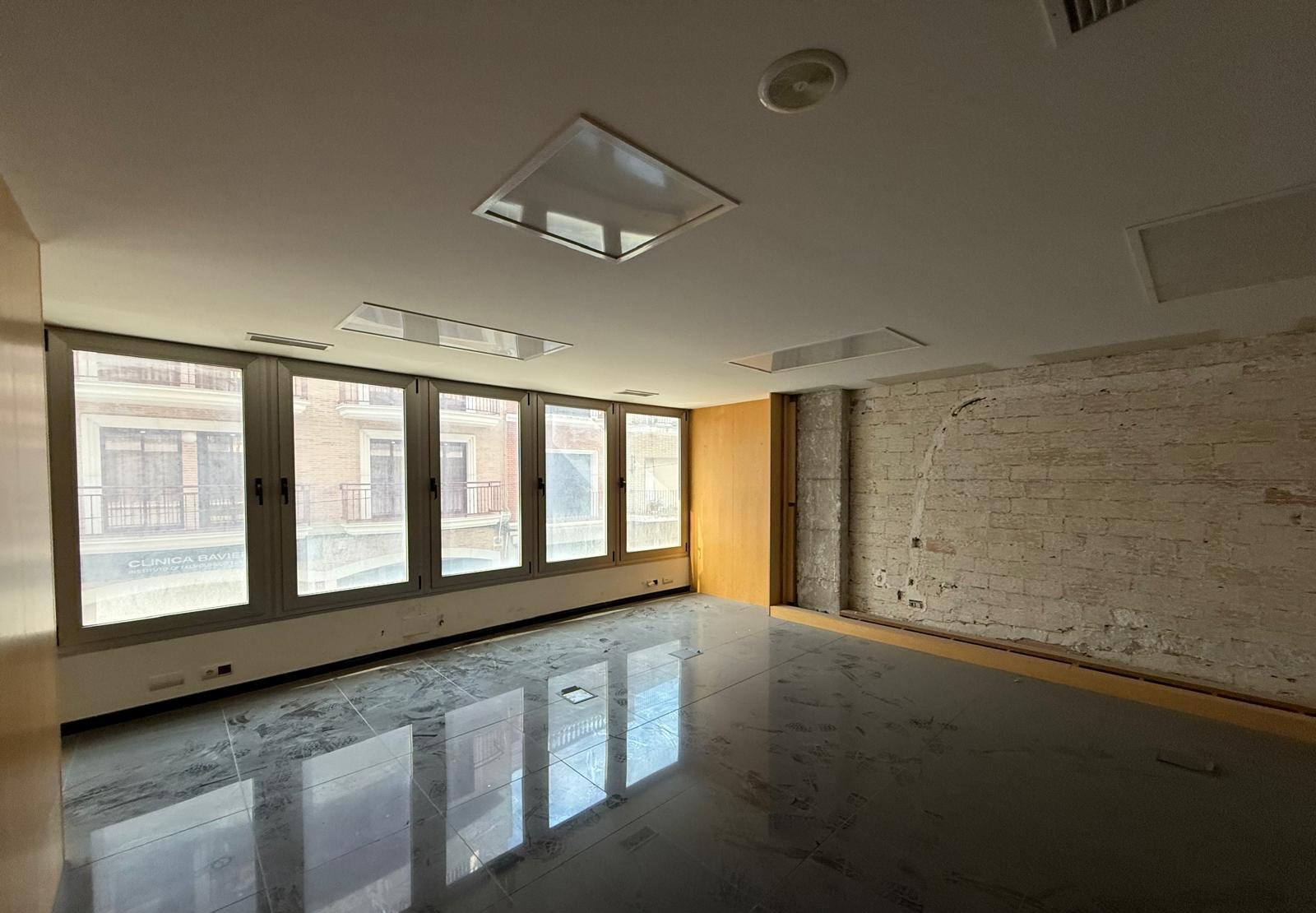 Local en venta en Algemesí, Valencia