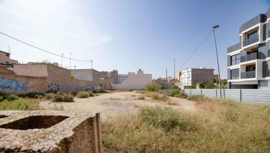Urbano Solar en venta  en Calle Joaquin Blume San Vicente Del Raspeig Alicante