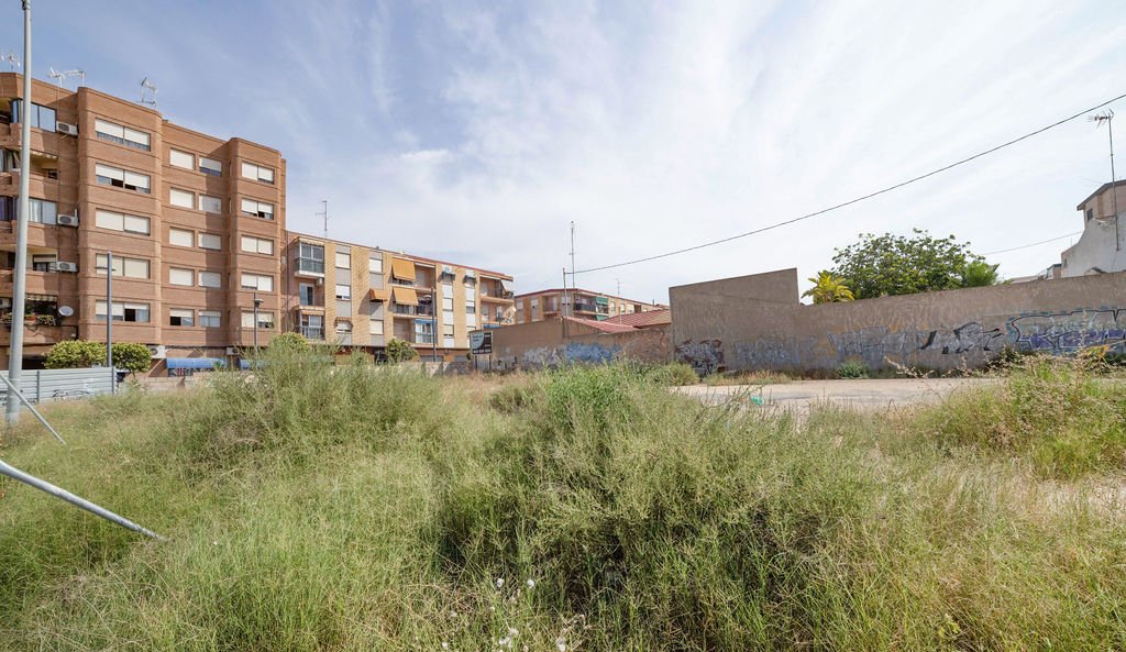 Urbano Solar en venta  en Calle Joaquin Blume San Vicente Del Raspeig Alicante