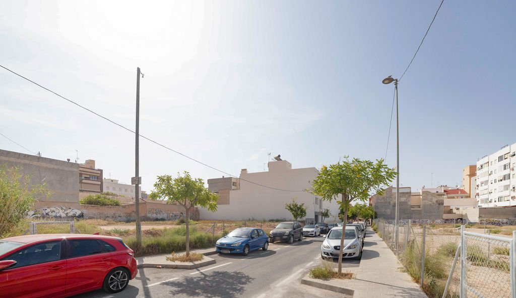 Urbano Solar en venta  en Calle Joaquin Blume San Vicente Del Raspeig Alicante