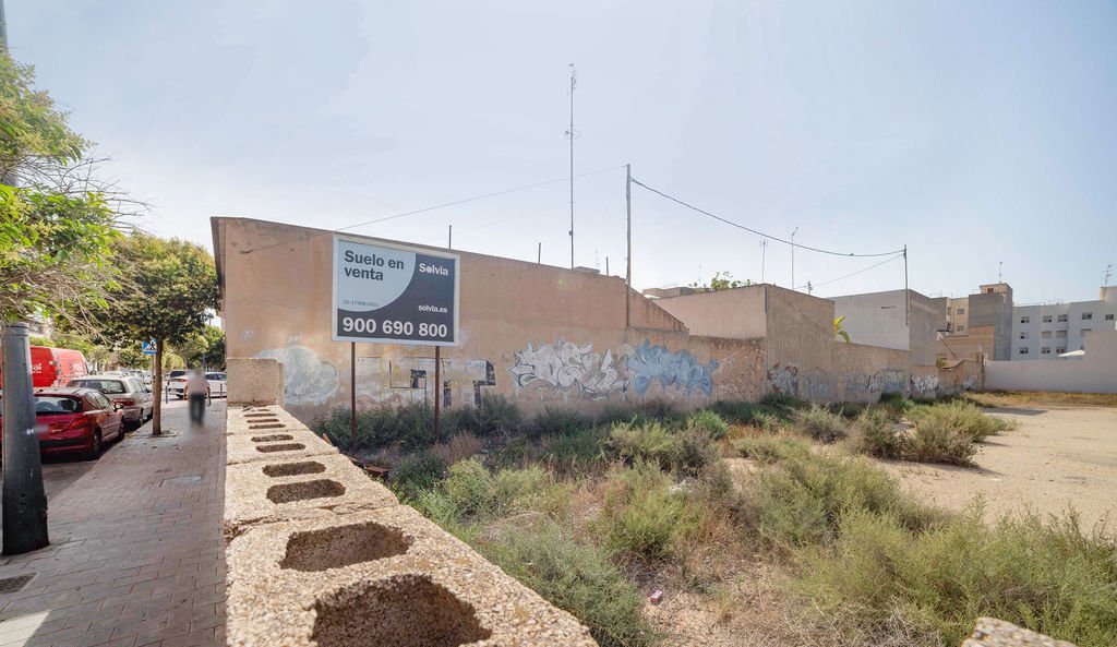Urbano Solar en venta  en Calle Joaquin Blume San Vicente Del Raspeig Alicante