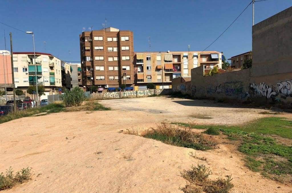 Urbano Solar en venta  en Calle Joaquin Blume San Vicente Del Raspeig Alicante