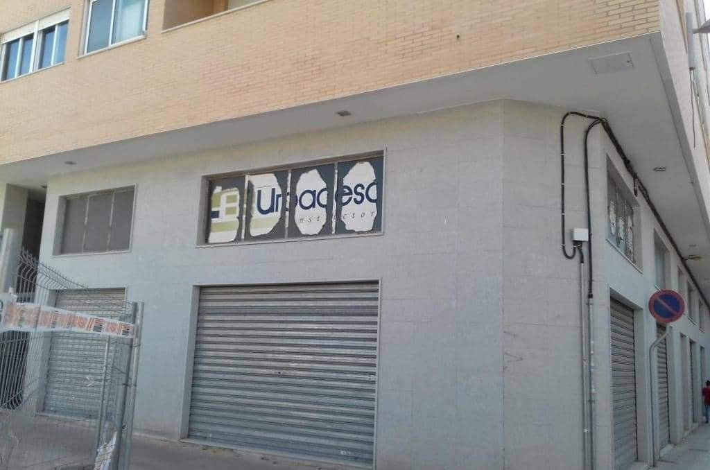 Local Comercial en venta  en Calle Francisco De Quevedo Elda Alicante