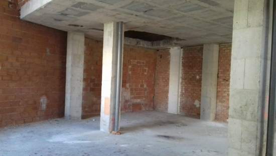 Local Comercial en venta  en Calle Francisco De Quevedo Elda Alicante
