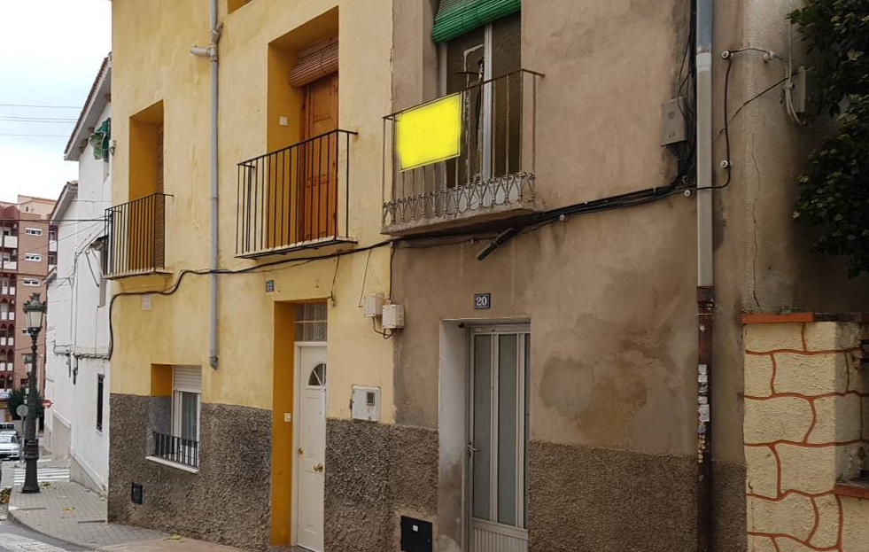 Unifamiliar Adosada en venta  en Calle Virgen De La Salud Onil Alicante