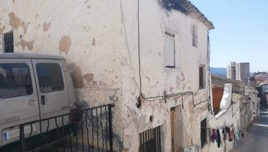 Unifamiliar Adosada en venta  en Calle Carrera La Sax Alicante