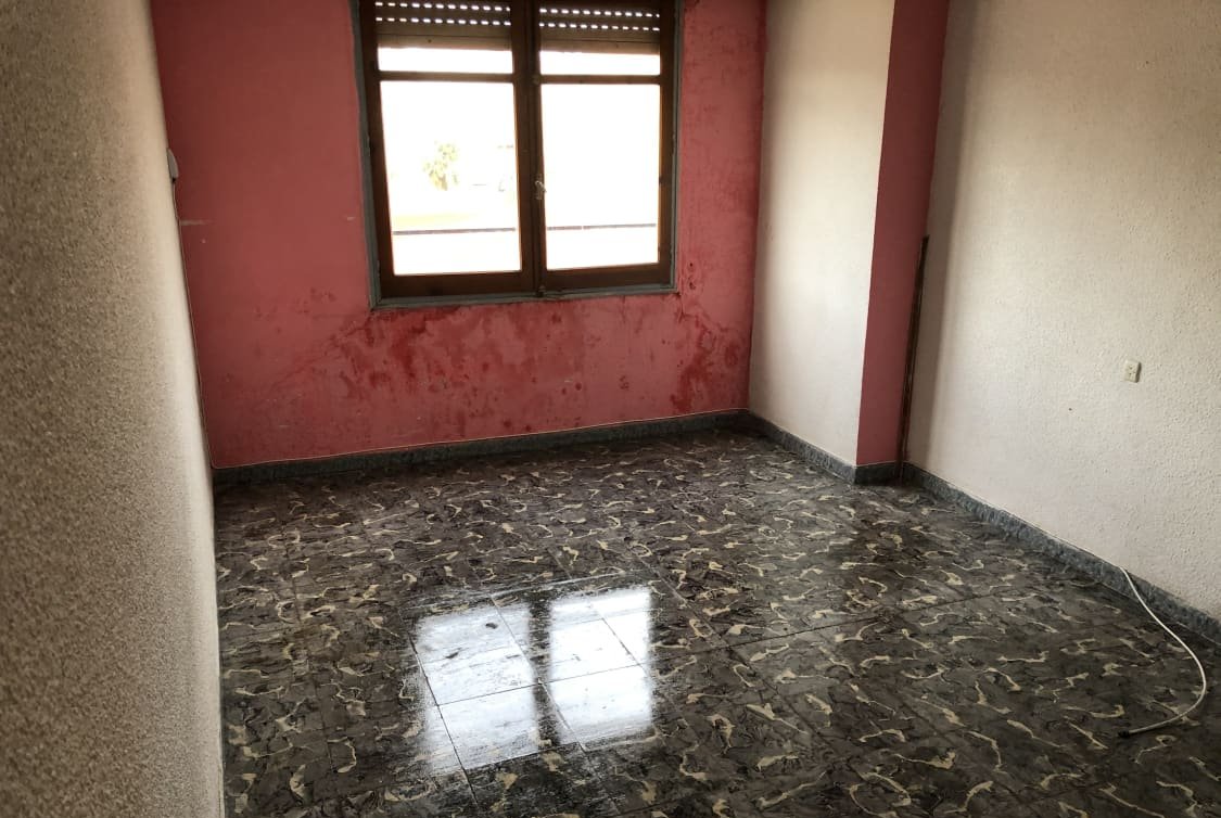 Piso en venta  en Calle Juan De La Cierva Elda Alicante