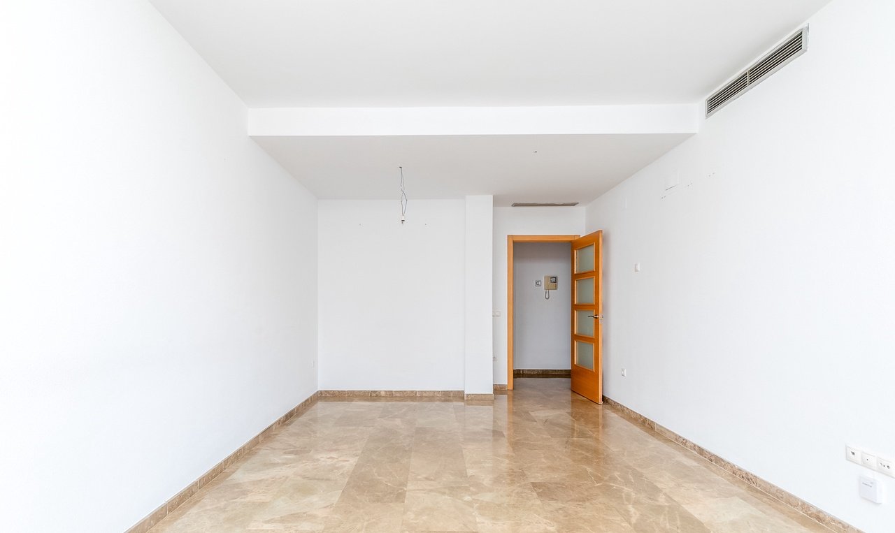 Piso y garaje en C San Vicente, Benifaió Valencia