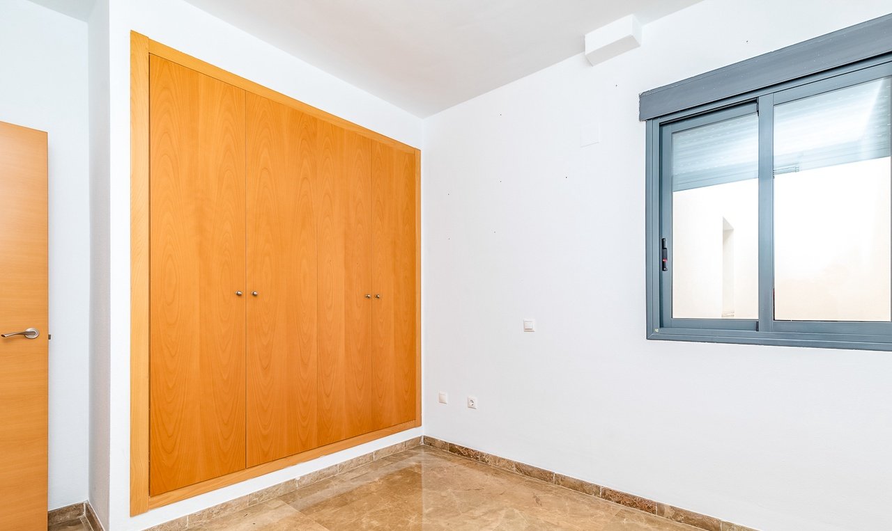 Piso y garaje en C San Vicente, Benifaió Valencia