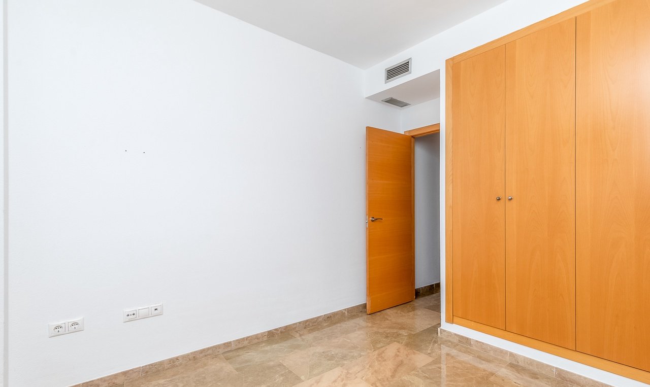 Piso y garaje en C San Vicente, Benifaió Valencia